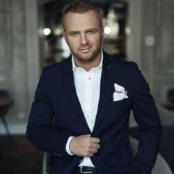 Роман Скорпион